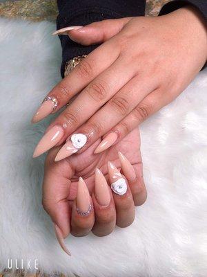 Almond shape nails with 3D flower