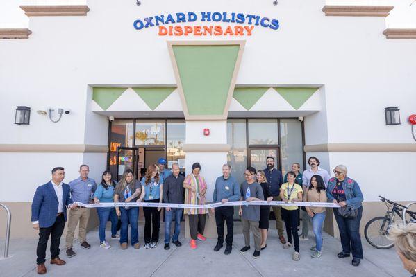 The ribbon cutting ceremony at Oxnard Holistics!