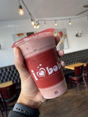 Strawberry-Blueberries Smoothie (TikTok: @justandyvu)