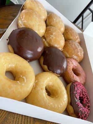 1 Dozen Special Donuts Mix