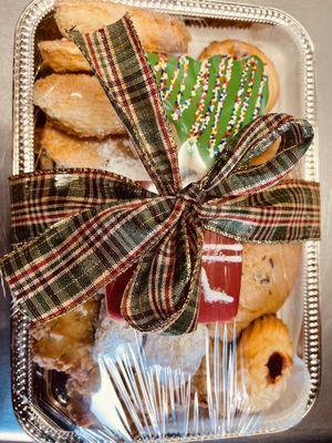 Got my Christmas cookie platter! Merry Christmas and Happy Holidays!