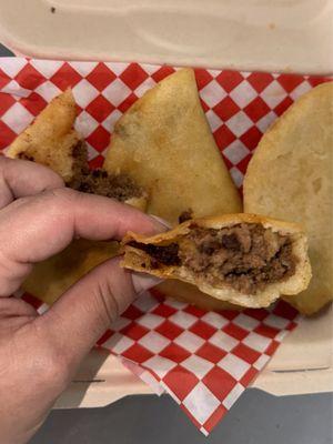 Empanada carne molida/ ground beef