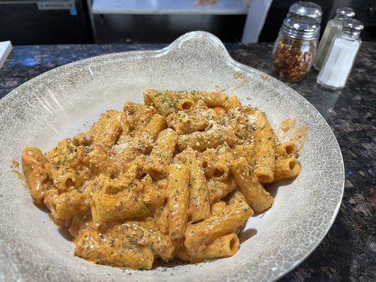 Ziti with the house vodka sauce.