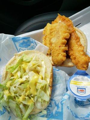 The Big Fish w/o Tarter added honey mustard instead. 2-1/2 pieces on a large bun. Crispy, fresh & so good.