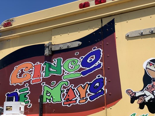 This food truck offers great Mexican food