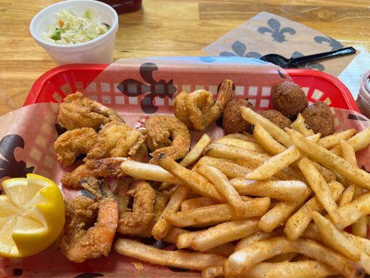 Fried Shrimp platter.