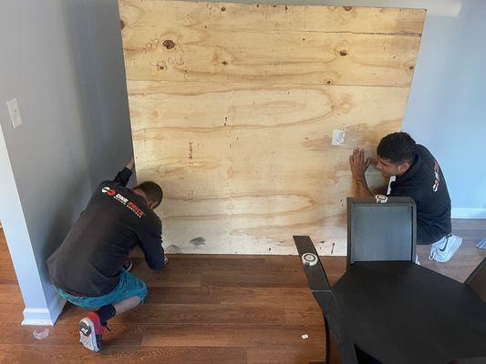 Packing on wood Crate table glass top!