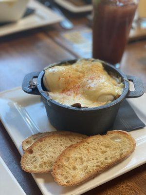 Baked eggs (very plain)