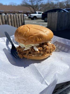 Pulled Pork sandwich with cole slaw