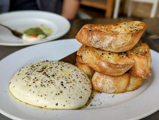 Pulled - To - Order Mozzarella