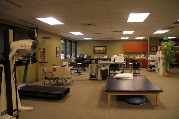 Interior view of the physical therapy space.