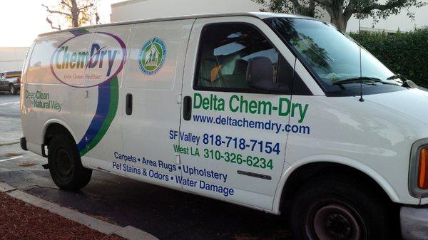 Carpet, Upholstery, Fine rugs, Tile and Grout Deep Cleaning and Disinfecting.