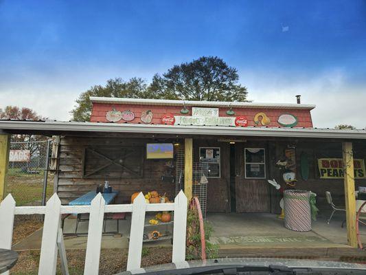 Front of market and cafe