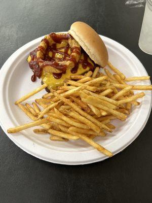 BBQ Burger & Fries