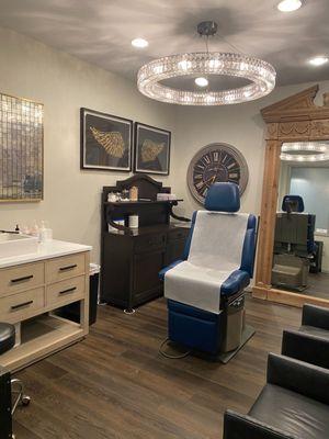 Emmett Plastic Surgery and Circle Aesthetics Med Spa treatment room.