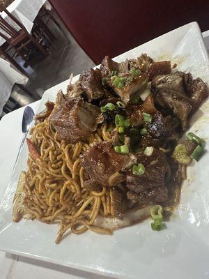 Duck chow mein