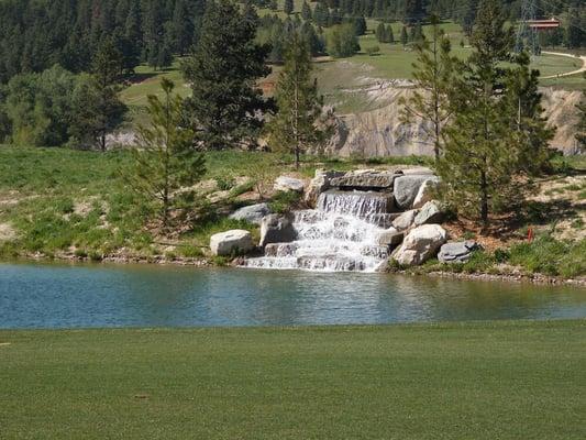 Hole #10 fountain