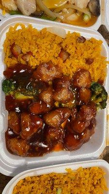 28. General Tso's Chicken Lunch Special