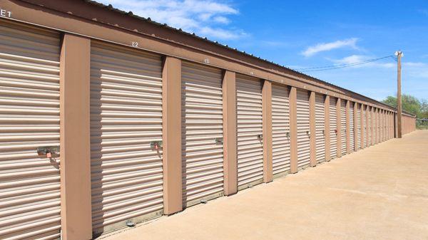 Easy Stop Storage in Lubbock, TX offers a variety of drive-up storage unit sizes!