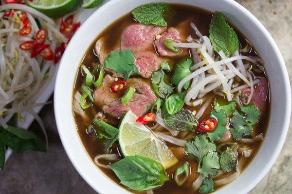 Delicious Vietnamese Beef Noodle Soup (Pho)!