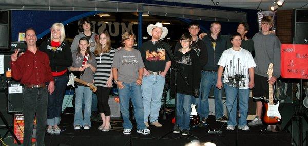 students group photo after recital/concert