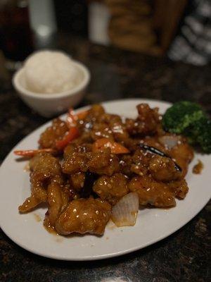 General Chicken with steamed rice