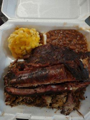 Two meat plate with Ribs and pulled pork.