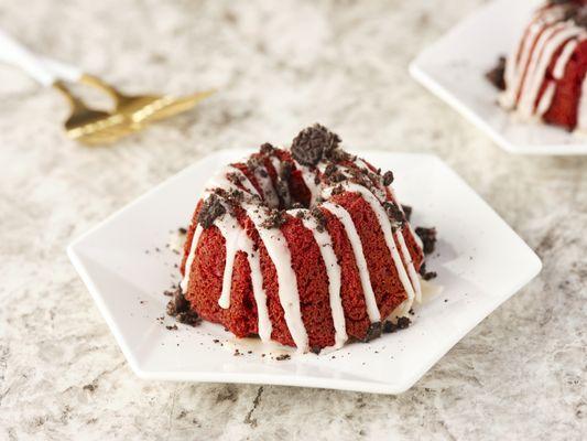 Red Velvet Oreo Pound Cake - Petite