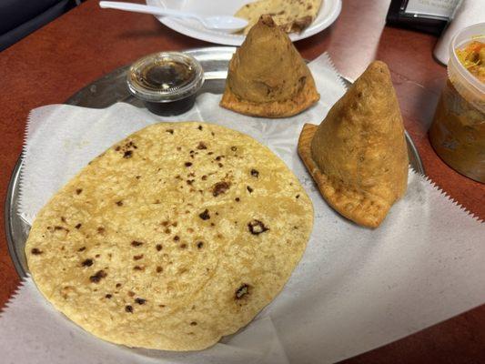 Samosa and roti