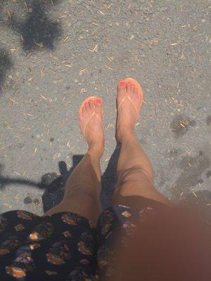 Beach ready with my gel pedi!