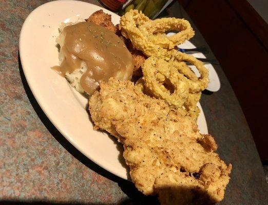 Blue Plate Fried Chicken, Mashed Potatoes, Onion Rings & Hushpuppies