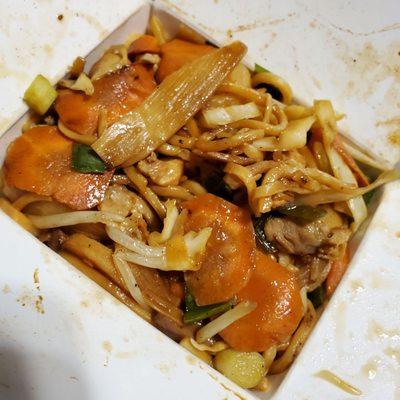 Chicken Lo Mein