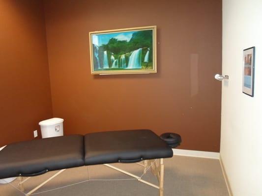 Dr. Matanza even has a soothing Massage Therapy room with a highly certified & licensed Massage Therapist just for me!