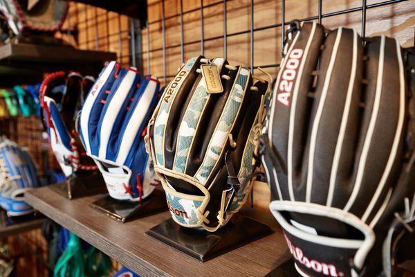 Shop our selection of Pro Stock and limited-edition gloves, and customize your gamer with a variety of webs and laces.