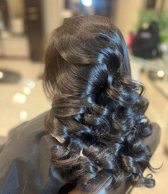 famous silk press w curls