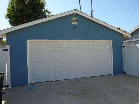 We were able to restore this garage to a like new condition. This driveway looks cozy and inviting now.