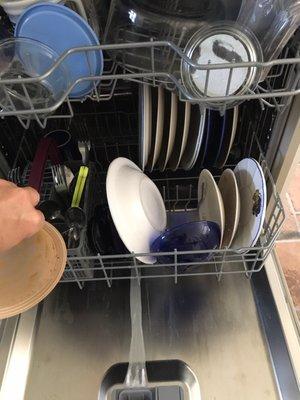 Dishwasher with soap that doesn't open