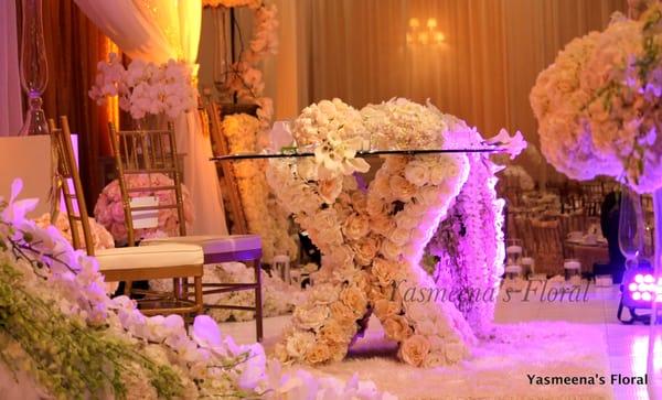 Sweetheart floral table www.yasmeenasfloral.com