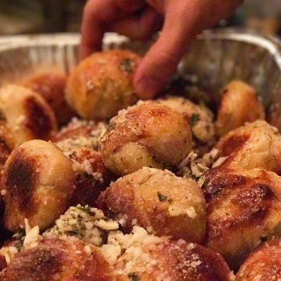 Garlic knots