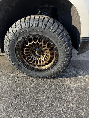 Wheel and Tire