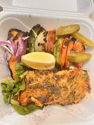 Mediterranean salmon with grilled vegetables, serve with two sides