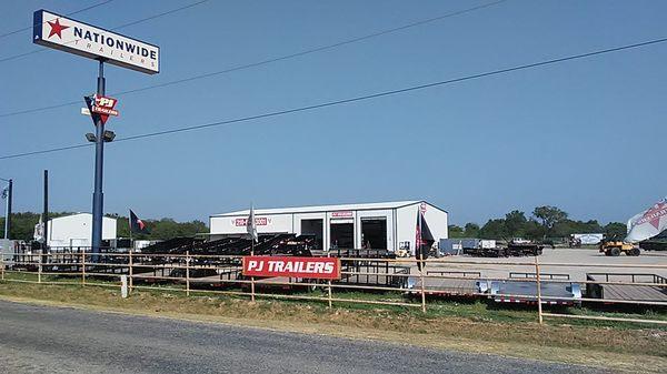 Nationwide Trailers near San Antonio. PJ Trailers Dealer.