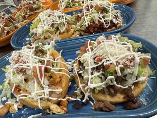 Steak and chicken sopes