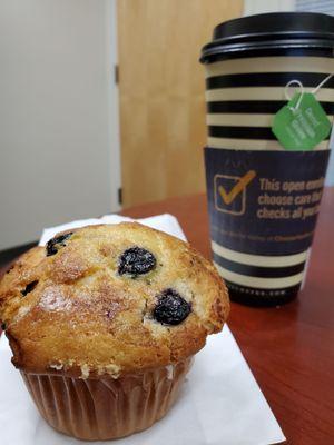 PLUMP blueberries in this moist muffin :)