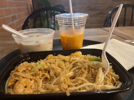 Medium Spicy Shrimp Pad Thai  Coconut Soup   Thai Iced Tea