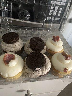 Oreo and turkey bacon cup cakes