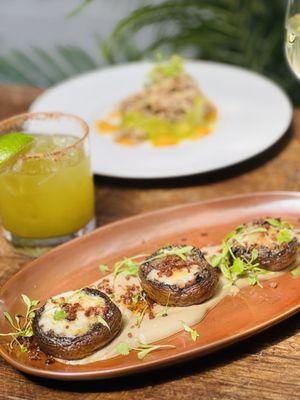 CHAMPIÑONES RELLENOS CON IBÉRICO | stuffed mushrooms with ibérico, mushroom purée (weekly special)