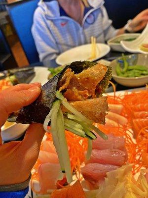 Salmon Skin Hand Roll with cucumber - no rice