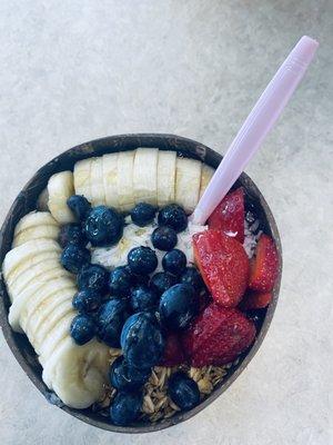 Açaí Bowls on smoothie bar side