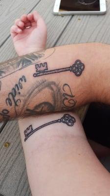 We love our skeleton key tattoos by Greg.